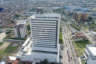 Empr. Centro Jurídico e Empresarial Ronaldo Cunha Lima