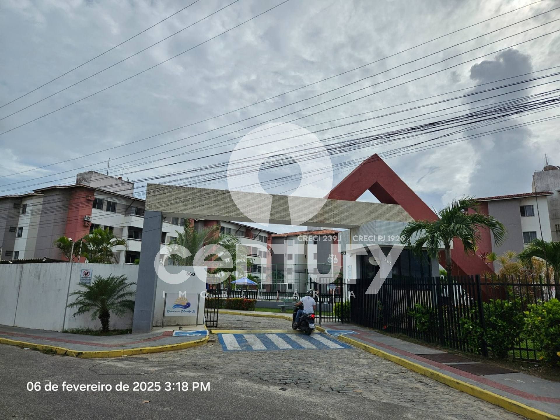 Apartamento Mobiliado para Alugar no Condomínio Barra Club II na Barra dos Coqueiros - Taxa de Condomínio inclusa