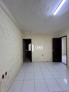 Casa Triplex com 23 quartos (23 suítes), 8 vagas de garagem, Deck, Piscina, Churrasqueira, Casa de esquina com duas frentes, 1.800m² (Terreno - 1.089m² - 33x33), R$ 2.300.000,00 - a poucos metros a Av. Dos Expedicionários - Parreão - Fortaleza/CE