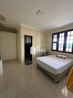 Casa Triplex com 23 quartos (23 suítes), 8 vagas de garagem, Deck, Piscina, Churrasqueira, Casa de esquina com duas frentes, 1.800m² (Terreno - 1.089m² - 33x33), R$ 2.300.000,00 - a poucos metros a Av. Dos Expedicionários - Parreão - Fortaleza/CE