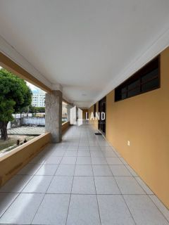 Casa Triplex com 23 quartos (23 suítes), 8 vagas de garagem, Deck, Piscina, Churrasqueira, Casa de esquina com duas frentes, 1.800m² (Terreno - 1.089m² - 33x33), R$ 2.300.000,00 - a poucos metros a Av. Dos Expedicionários - Parreão - Fortaleza/CE