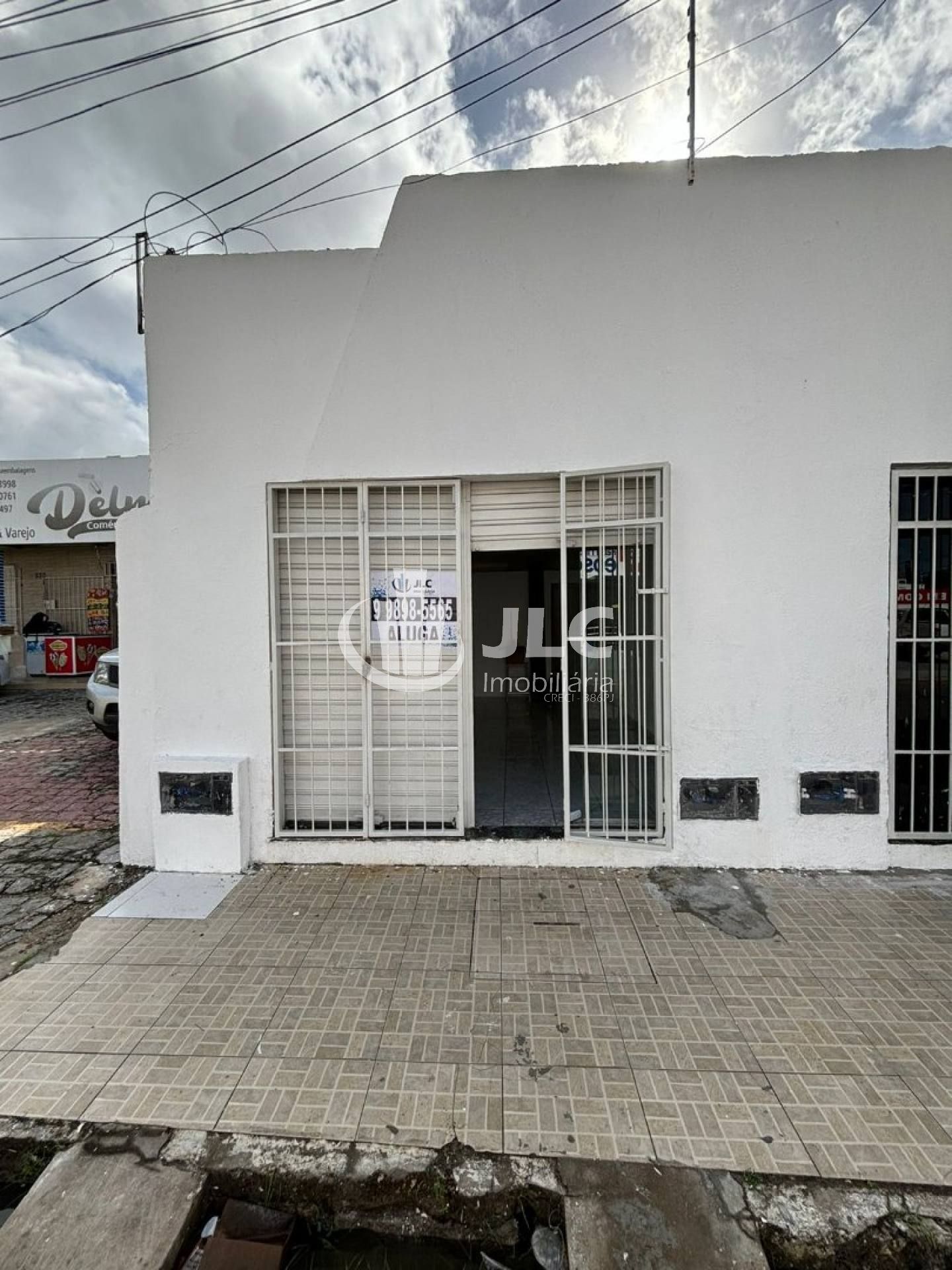 Sala Comercial no Bairro Atalaia (02)