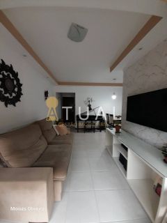 Apartamento com 3 quartos sendo uma suíte no Costa Azul