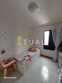 Apartamento com 3 quartos sendo uma suíte no Costa Azul