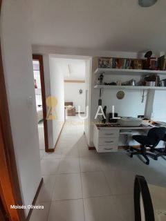 Apartamento com 3 quartos sendo uma suíte no Costa Azul