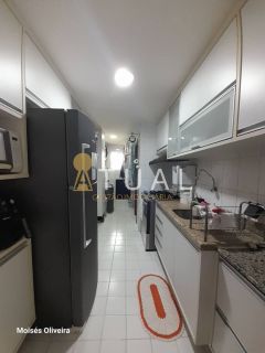 Apartamento com 3 quartos sendo uma suíte no Costa Azul