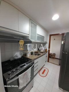 Apartamento com 3 quartos sendo uma suíte no Costa Azul