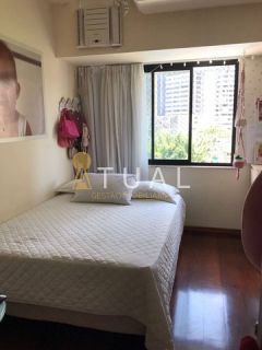 Apartamento para vender com 4 quartos, sendo uma suíte no Itaigara