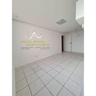 Apartamento 53m², 2/4, WC social, salas para 2 ambientes (estar e jantar), cozinha/área de serviço, 1 vaga de garagem.