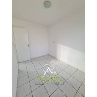 Apartamento 53m², 2/4, WC social, salas para 2 ambientes (estar e jantar), cozinha/área de serviço, 1 vaga de garagem.