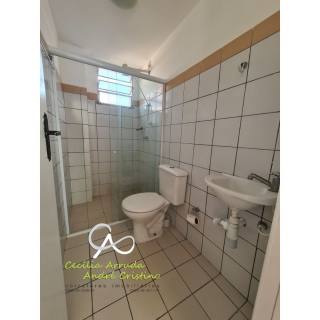 Apartamento 53m², 2/4, WC social, salas para 2 ambientes (estar e jantar), cozinha/área de serviço, 1 vaga de garagem.