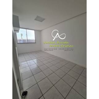 Apartamento 53m², 2/4, WC social, salas para 2 ambientes (estar e jantar), cozinha/área de serviço, 1 vaga de garagem.