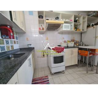 Apartamento 2/4, varanda, salas estar e jantar, cozinha, área de serviço, no Jardins - Aracaju