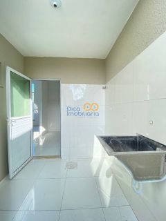 Casa Para Vender com 03 quartos 01 suítes no bairro Vereda tropical  em Eusébio