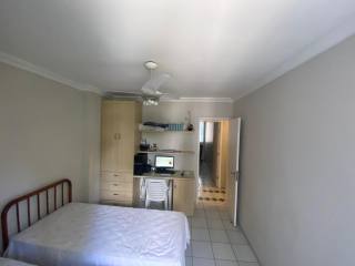 Vende-se apartamento nos Aflitos.