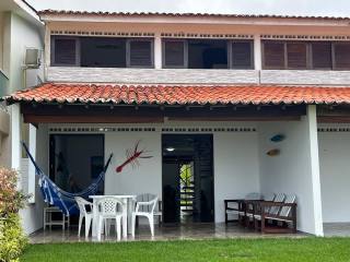 Casa a beira-mar de Tamandaré, Campas, toda mobiliada, com 1º andar, com 4 quartos, sendo 1 suíte.