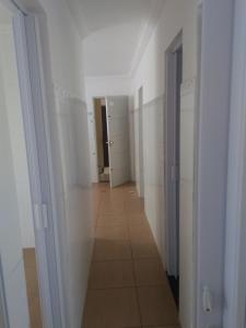 Alugo apartamento no Conjunto Augusto Franco, na Av. canal 4 (ALUGADO)