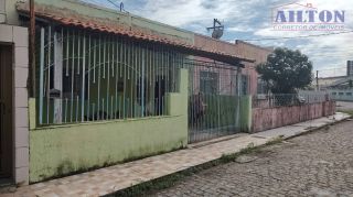 VENDE-SE 2 CASAS DE ESQUINA NO BAIRRO GRAGERU