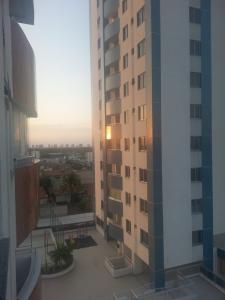 Vendo apartamento no Conjunto Augusto Franco, Condomínio Residencial Monticello. (VENDIDO)