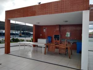 Vendo apartamento no Conjunto Augusto Franco, Condomínio Residencial Monticello. (VENDIDO)