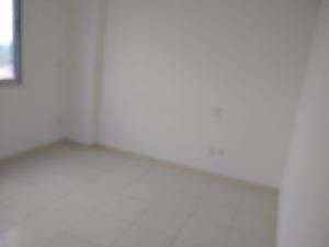 Vendo apartamento no conjunto Augusto Franco, no condomínio Residencial Monticello (VENDIDO)