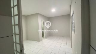 CASA RESIDENCIAL / COMERCIAL,CENTRO