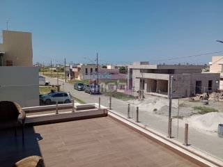 Casa no Condomínio Quintas da Barra