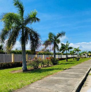 Lote à Venda no Condomínio Guaricema