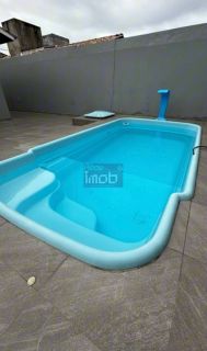 Casa com Piscina na Aruana