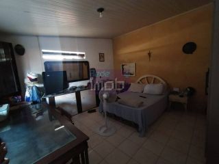 Casa na Aruana com Ponto Comercial