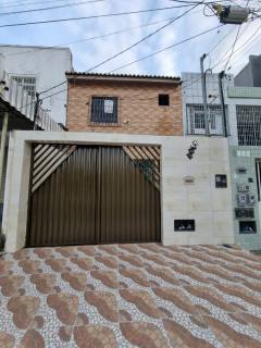 Casa Duplex no Siqueira Campos