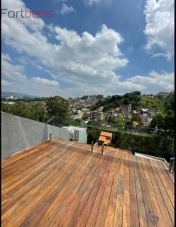 Casa de Condomínio Para Vender com 3 quartos 2 suítes no Real Park em Caieiras