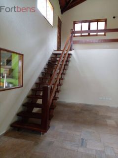 Casa de Condomínio Para Alugar com 3 quartos no bairro Cumbari em Mairiporã