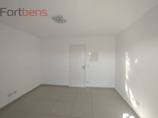 Casa de Condomínio Para Alugar com 2 quartos no bairro Laranjeiras em Caieiras