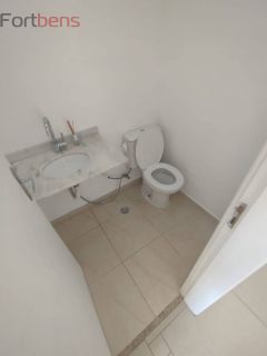Casa de Condomínio Para Alugar com 2 quartos no bairro Laranjeiras em Caieiras