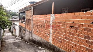 Casa Para Vender com 2 quartos 1 suítes no bairro de Laranjeiras em Caieiras