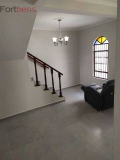 Casa de Condomínio Para Vender com 4 quartos 1 suítes no bairro Nova Caieiras em Caieiras