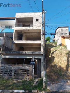 Sobrado Para Vender com 3 quartos 1 suítes no bairro Serpa em Caieiras