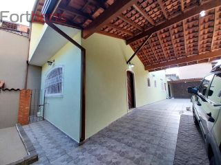 Sobrado Para Alugar com 3 quartos 1 suítes no bairro Morro Grande em Caieiras
