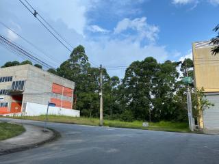 Lote / Terreno de Condomínio Para Vender no bairro Portão Vermelho em Vargem Grande Paulista