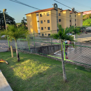 Apartamento no bairro Lamarão