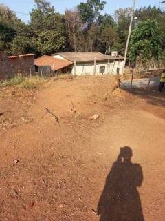 Lote / Terreno de Bairro Para Vender no bairro Toca de Cima em Brumadinho