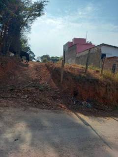 Lote / Terreno de Bairro Para Vender no bairro Toca de Cima em Brumadinho