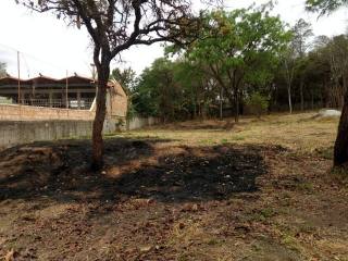 Lote / Terreno de Bairro Para Vender no bairro Estâncias Imperiais em Contagem