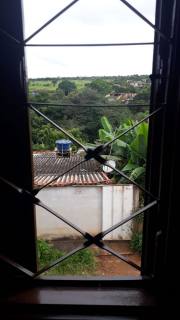 Casa Para Vender com 03 quartos no bairro Centro em Mateus Leme