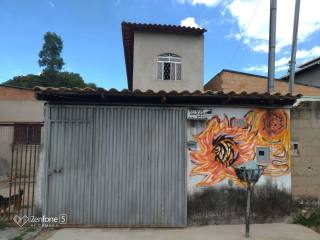 Casa Para Vender com 03 quartos no bairro Colonial em Contagem