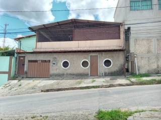 Casa Para Vender com 04 quartos no bairro Parque Durval de Barros em Ibirité