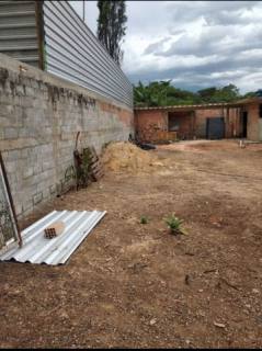 Lote / Terreno de Bairro Para Vender no bairro Bunganville em Contagem