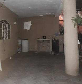 Casa Para Vender com 04 quartos no bairro Capelinha em Contagem