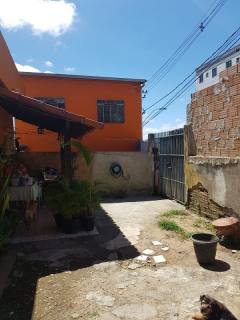 Casa Para Vender com 04 quartos no bairro Califórnia em Belo Horizonte